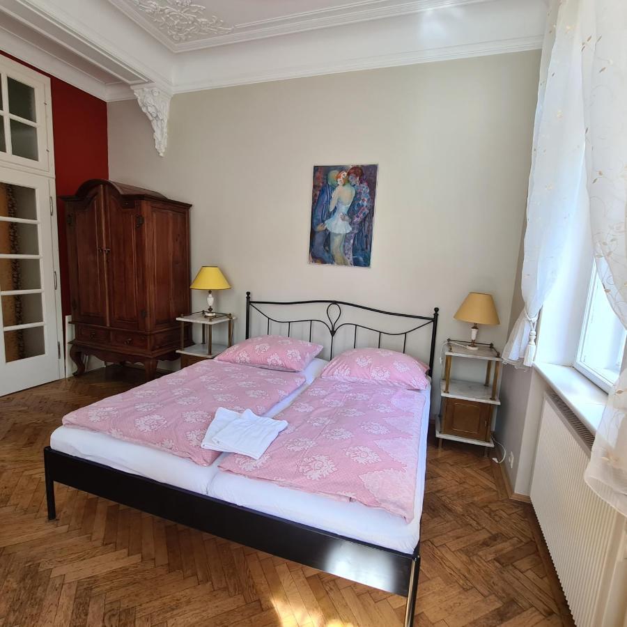 Apartmany Vila Liberty Karlsbad Exteriör bild