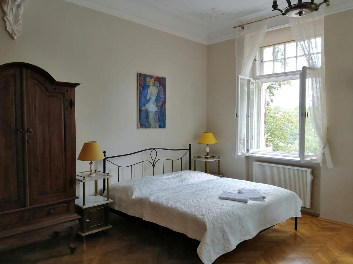 Apartmany Vila Liberty Karlsbad Exteriör bild