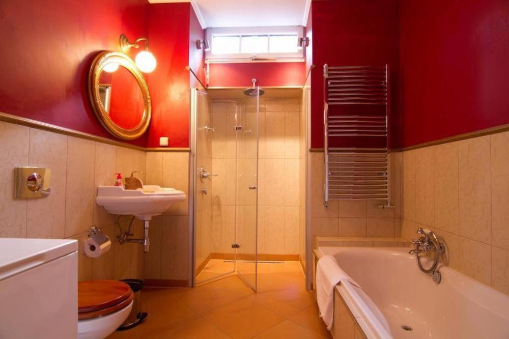 Apartmany Vila Liberty Karlsbad Exteriör bild